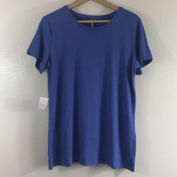 Banana Republic Tops - NEW!! Signature Tee collection